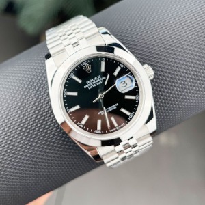 Rolex Datejust Siyah Kadran Düz Bezel Jubile Kordon