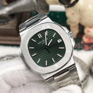 Patek Philippe Nautilus Yeşil Kadran Celik Kasa Super Clone