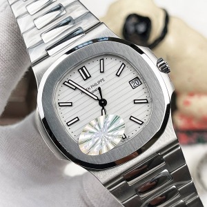 Patek Philippe Nautilus Celik Kordon Beyaz Kadran Super Clone PPF