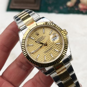 Rolex Datejust Yeni Sezon Desenli Sarı Kadran Super Clone 